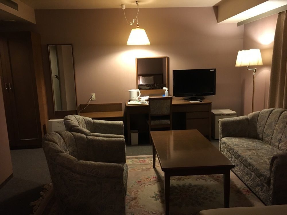 Hotel Crown Hills Takefu Echizen  Dış mekan fotoğraf